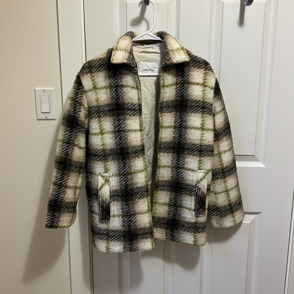 Aritzia Shacket